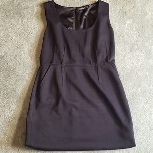 EUC Tahari Sz 12 black dress w/ exposed zipper